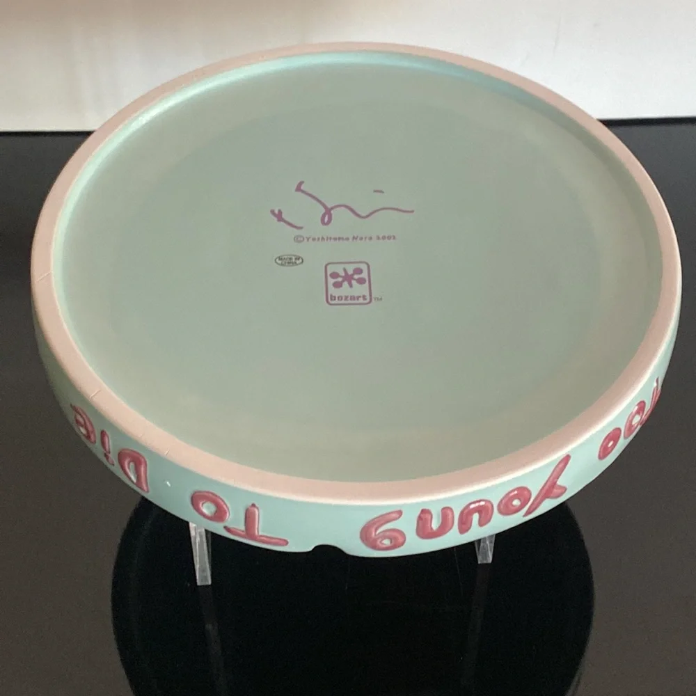 YOSHITOMO NARA NWT “TOO YOUNG TO DIE” ASHTRAY-AUTHENTIC W/ALL ORIGINAL PACKAGING - Picture 7 of 11